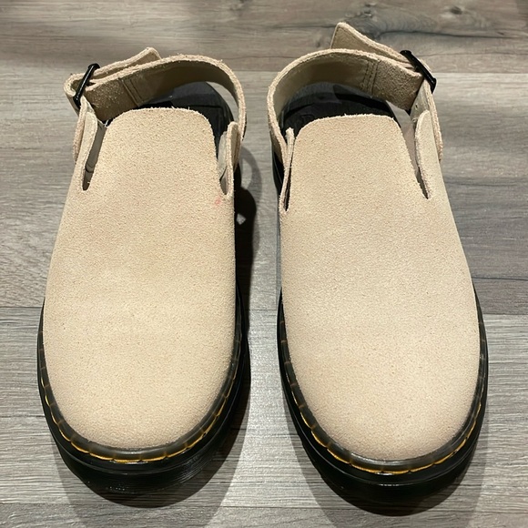 Dr Martens Women's Cream Carlson Suede Slingback Mules - Picture 6 of 16